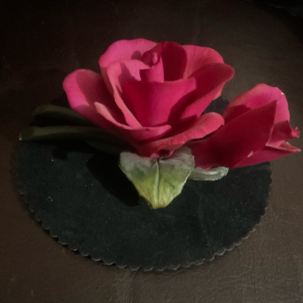 Beautiful Flower Decoration 🌷🌹 - Picture 7 of 9